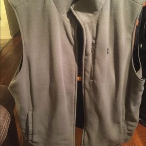 Izod reversible vest